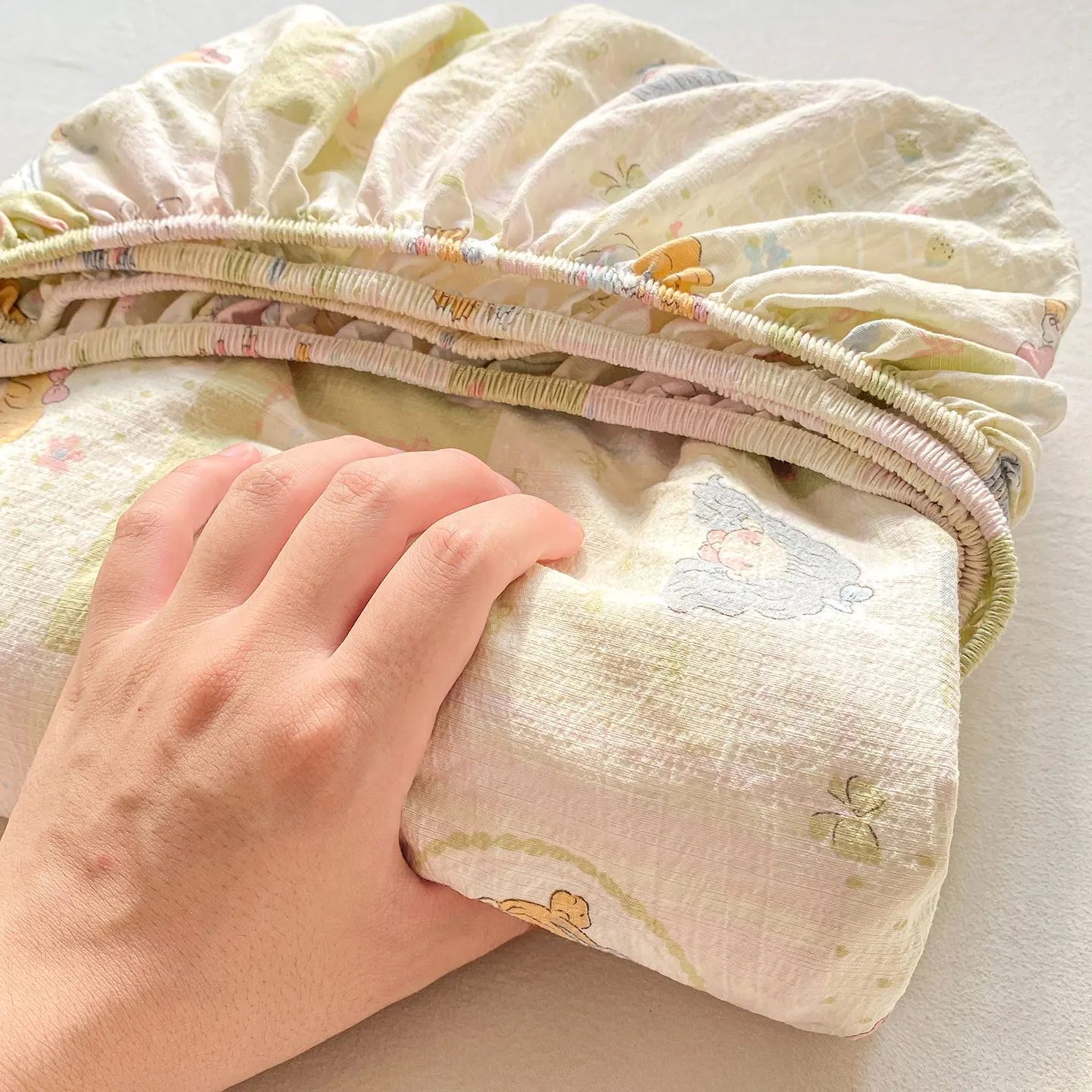 Prześcieradło z gumką bawełna prana na materac do 250x250 cm Jasny