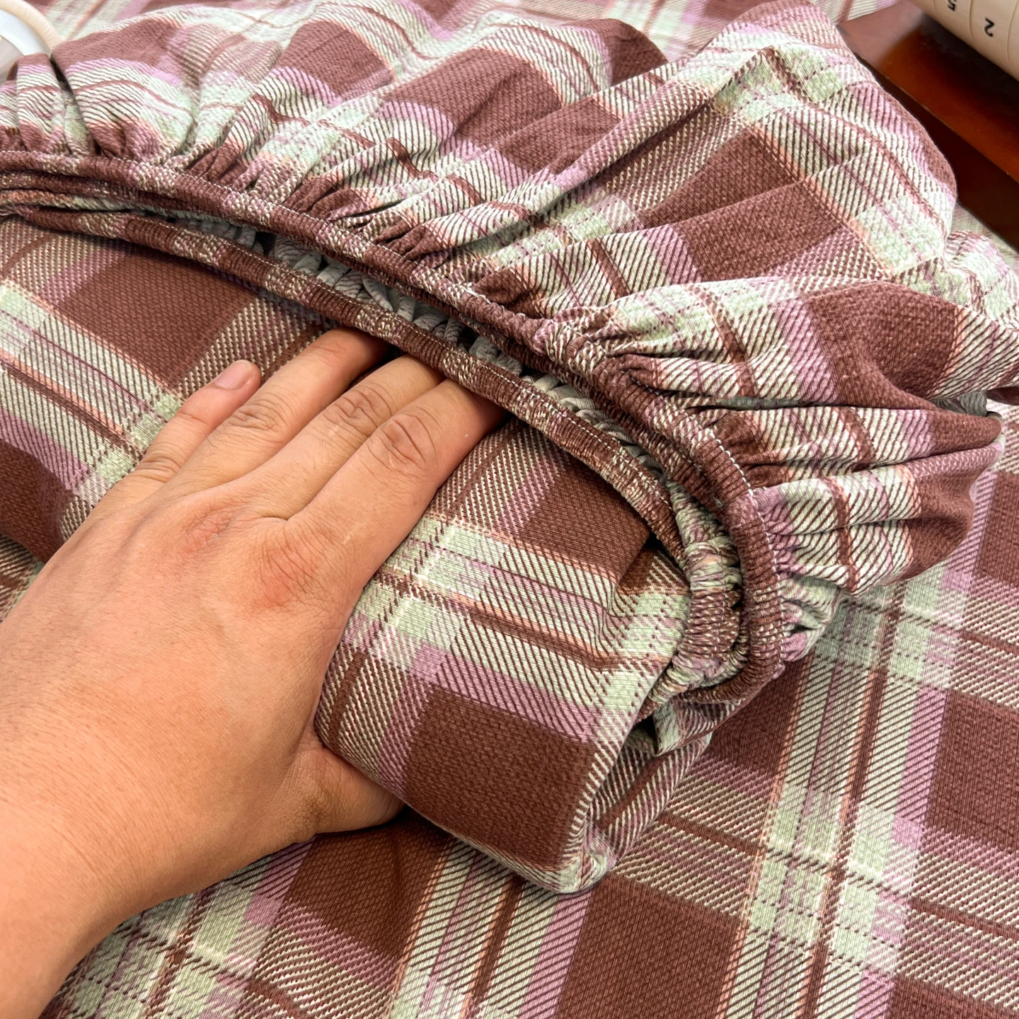 Prześcieradło prużkowane bawełna washed cotton jednokolorowe na gumce Biały