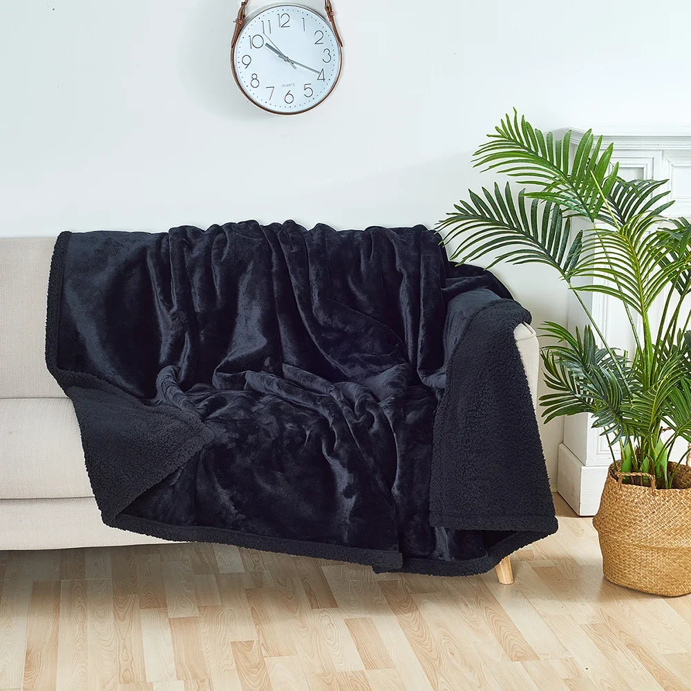 Puszysty koc kudłaty dla par, ciepły i przytulny Czarny