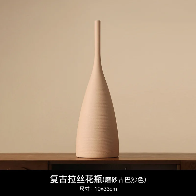Ręcznie robiony ceramiczny wazon wabi-sabi w stylu Morandi Jasnożółty