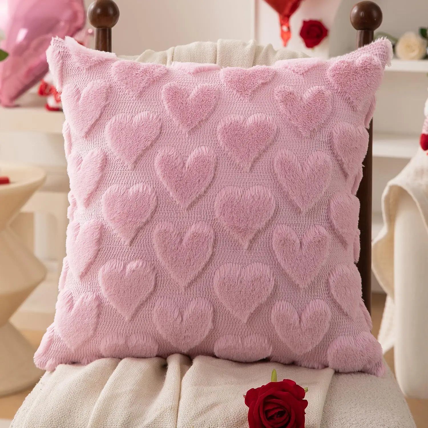 Różowa poduszka w kształcie serca 30x40 cm – dekoracyjna Pillowcase
