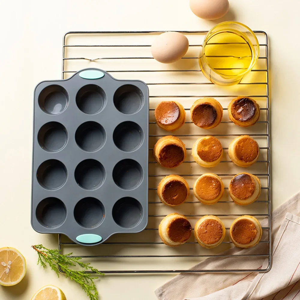 Silikonowa forma do muffinek na 6 lub 12 babeczek Czekolada