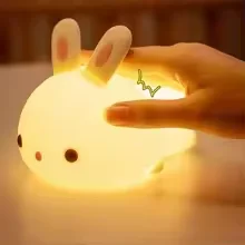 Silikonowa lampka nocna LED królik RGB z ładowaniem USB dla dzieci Niebieski