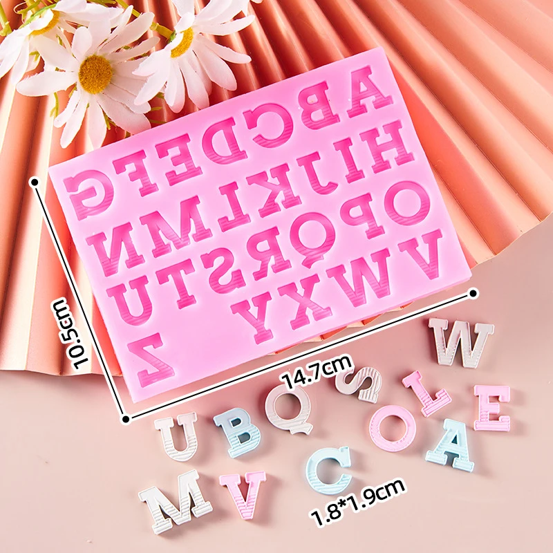 Silikonowe formy z literami i cyframi do pieczenia N