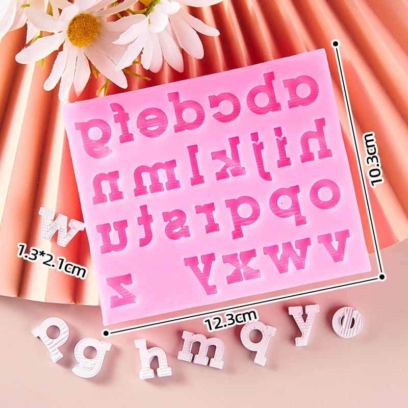 Silikonowe formy z literami i cyframi do pieczenia O