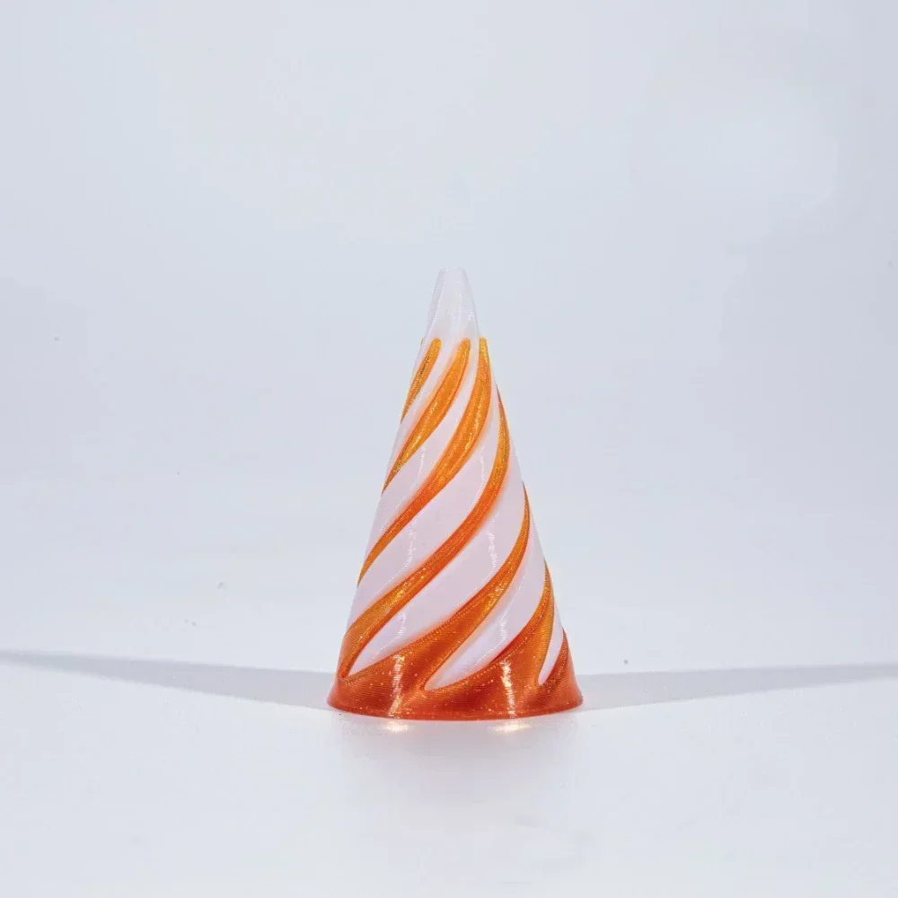 Spiralna piramida 3D — dekoracyjna rzeźba drukowana Burgundia