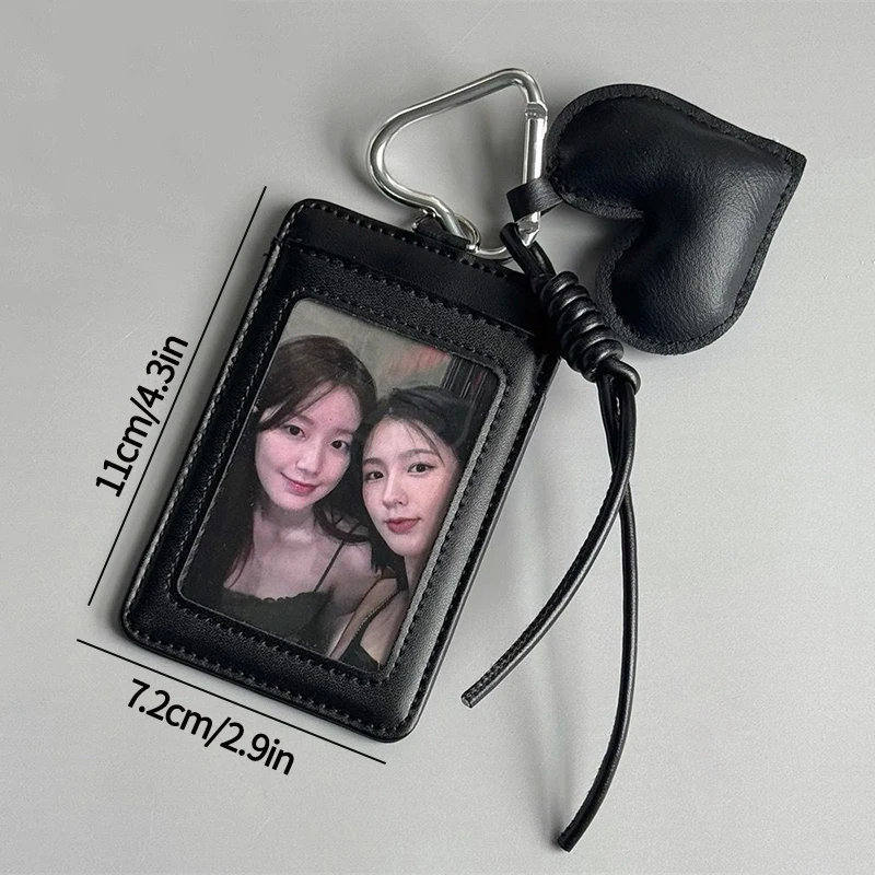 Uchwyt na karty fotograficzne z kotem - zawieszka kpop Brązowy